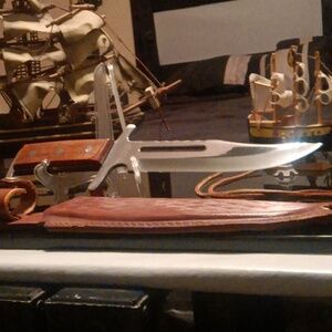 Saburo SKS200 Hand-Made Fixed Blade Bowie Knife, 7.75" Blade, In Tooled Leather